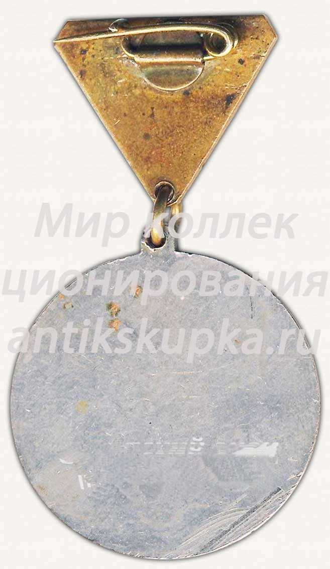 Знак «За ударный труд в честь 50-летия Октября Латвийская ССР» Знак «За ударный труд в честь 50-летия Октября Латвийская ССР»