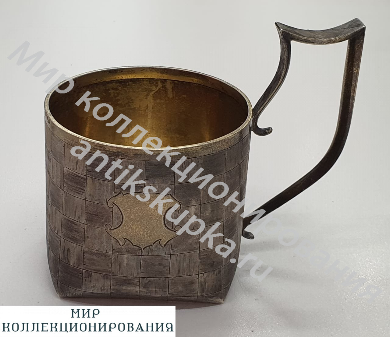 Подстаканник серебряный в русском стиле лыко. лукошко. серебро 84 пр Подстаканник серебряный в русском стиле лыко. лукошко. серебро 84 пр