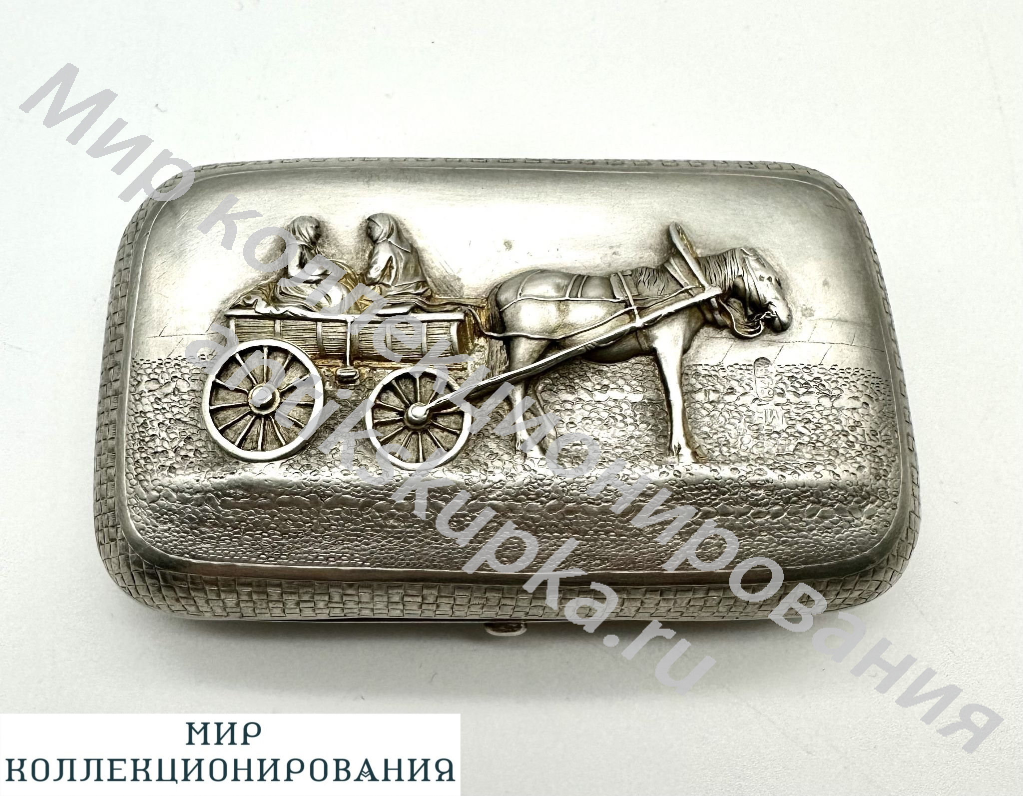 Портсигар русская повозка серебро 84 проба. москва 1879 год Портсигар русская повозка серебро 84 проба. москва 1879 год