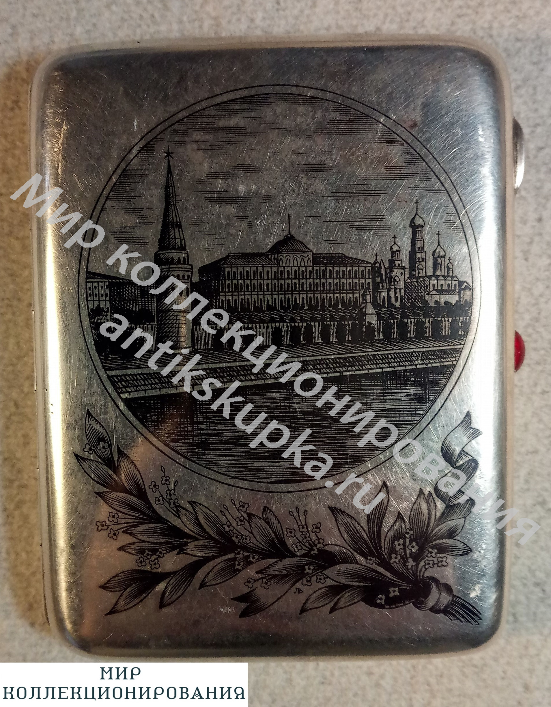 Портсигар. серебро 875 пр. чернь. кремль. Портсигар. серебро 875 пр. чернь. кремль.