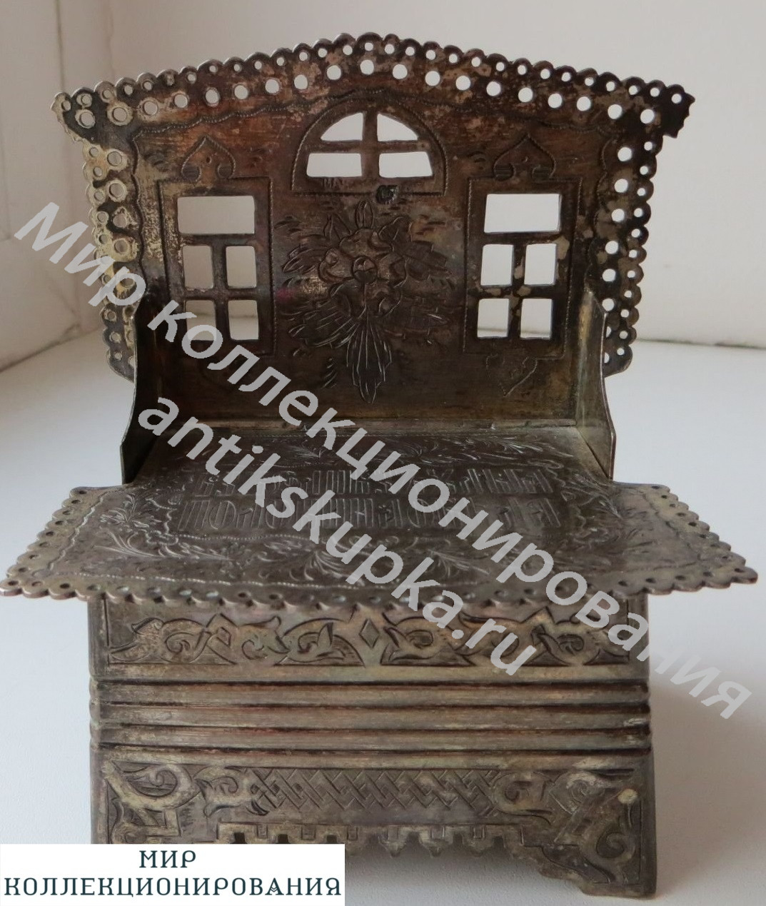 Старинная солонка трон с пословицей. серебро 84 пробы. 1882 год Старинная солонка трон с пословицей. серебро 84 пробы. 1882 год