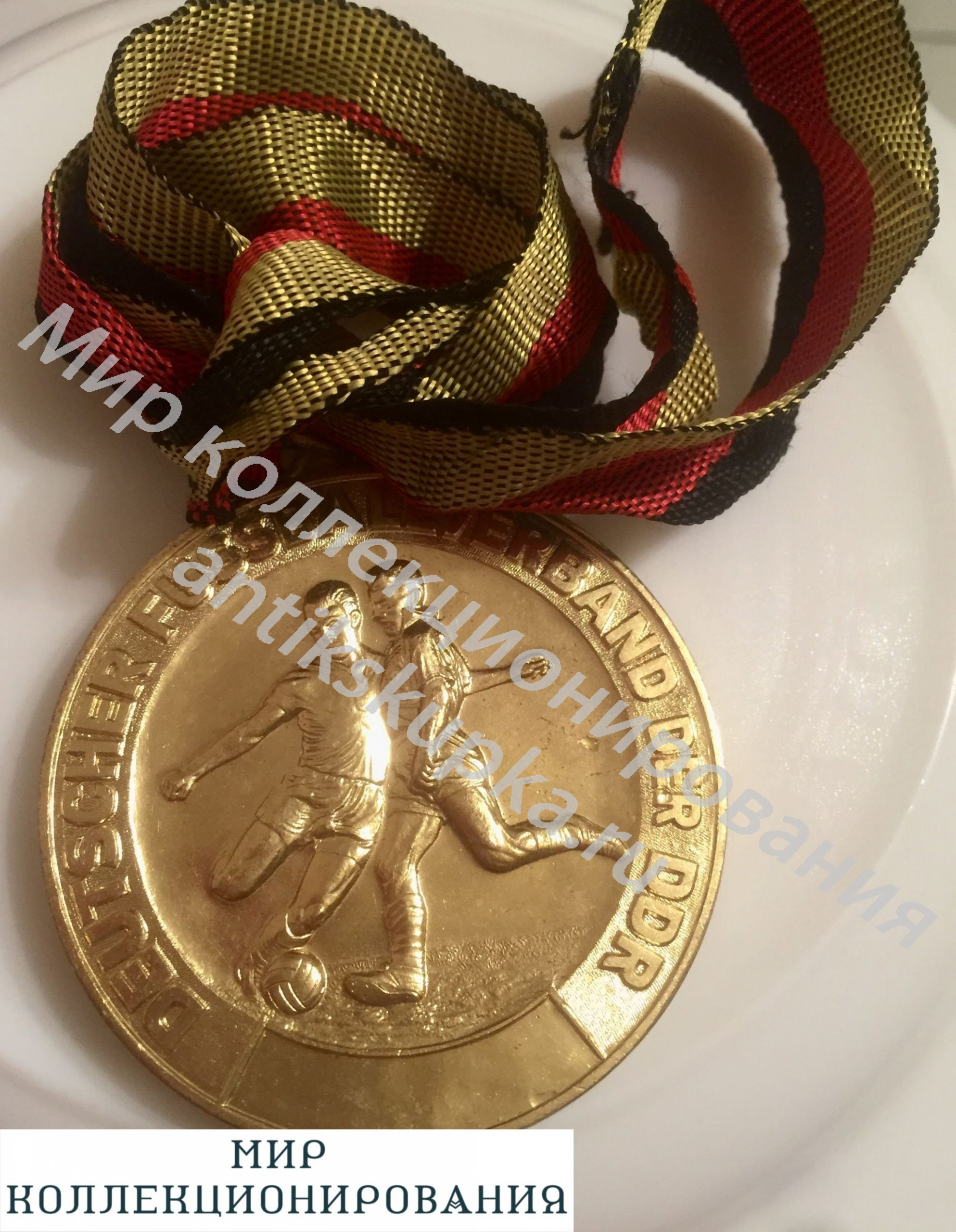 Медаль чемпионов ГДР по футболу Медаль чемпионов ГДР по футболу